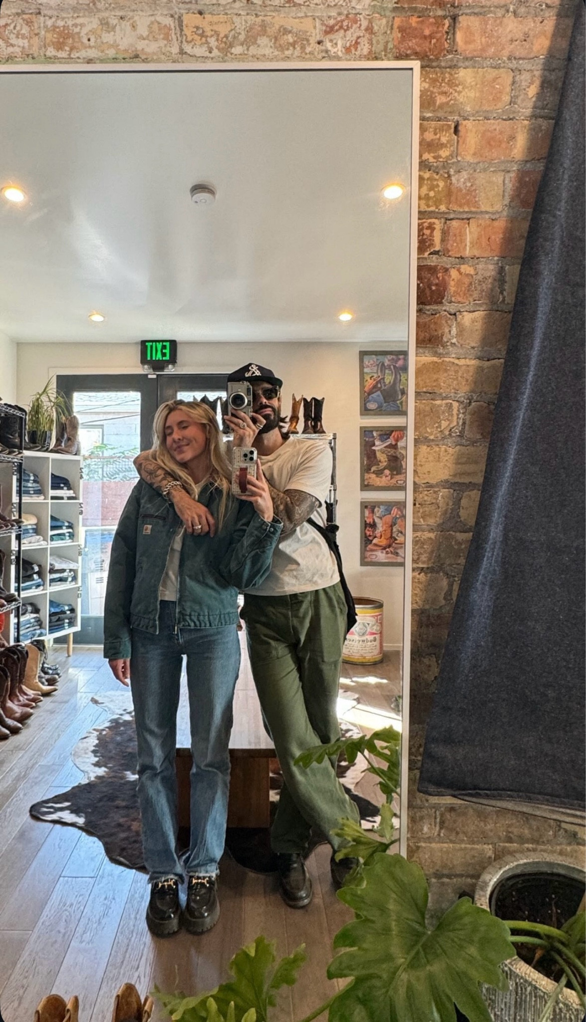 Weekend fit 🫶🏼🍂

#LTKSeasonal #LTKShoeCrush #LTKStyleTip