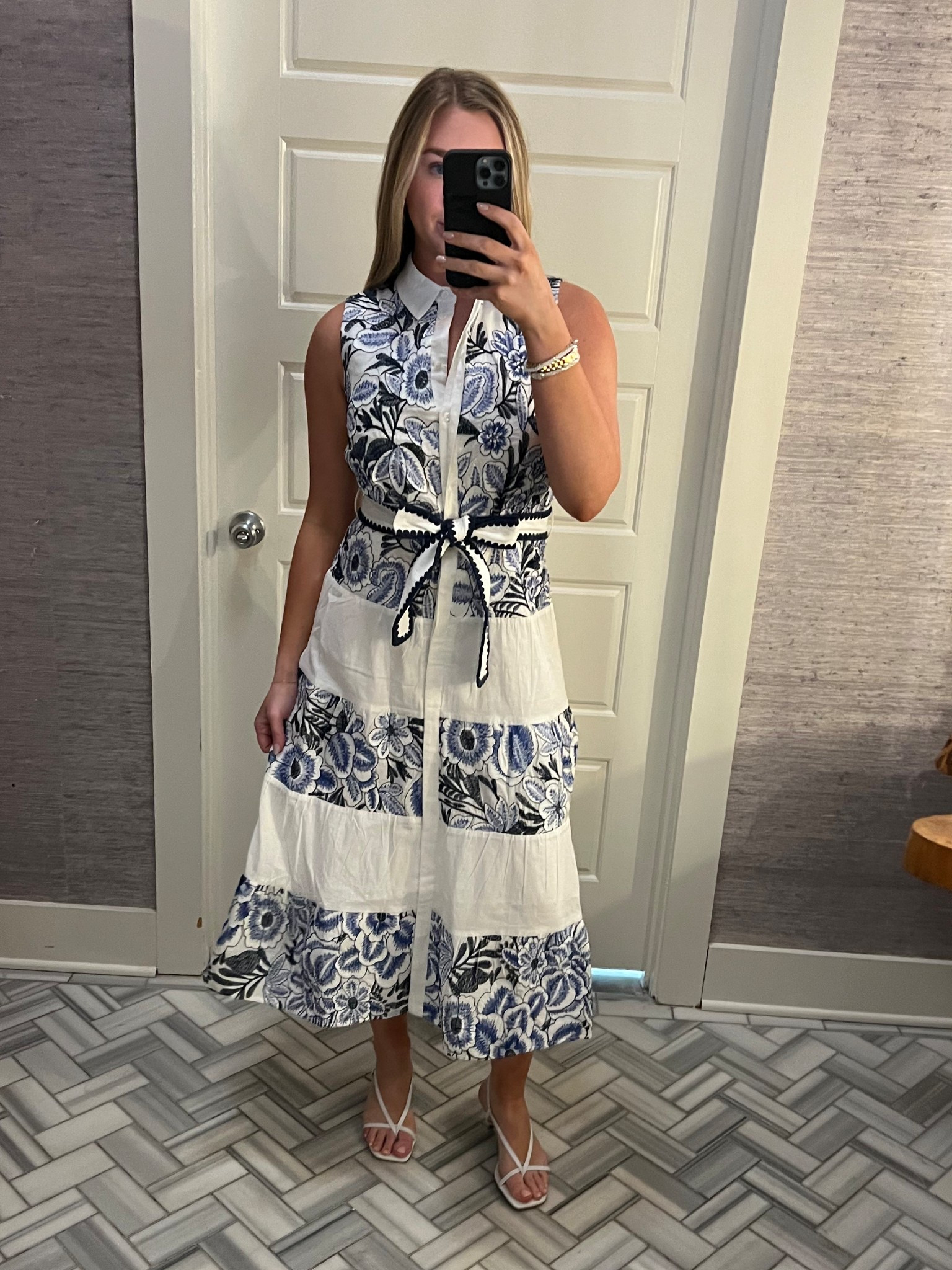 Love a good summer dress! Button up closure & tie belt!💙🤍

Runs a little big!

#LTKTravel #LTKSeasonal #LTKStyleTip