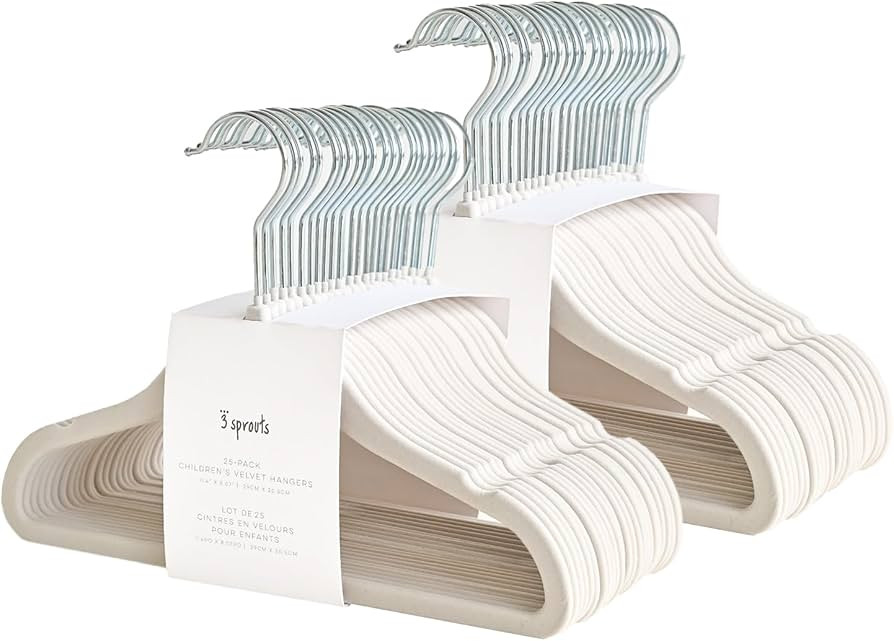 3 Sprouts Velvet Baby Hangers - Non-Slip Hangers for Infant and Toddler Clothes - Slim Space-Savi... | Amazon (US)