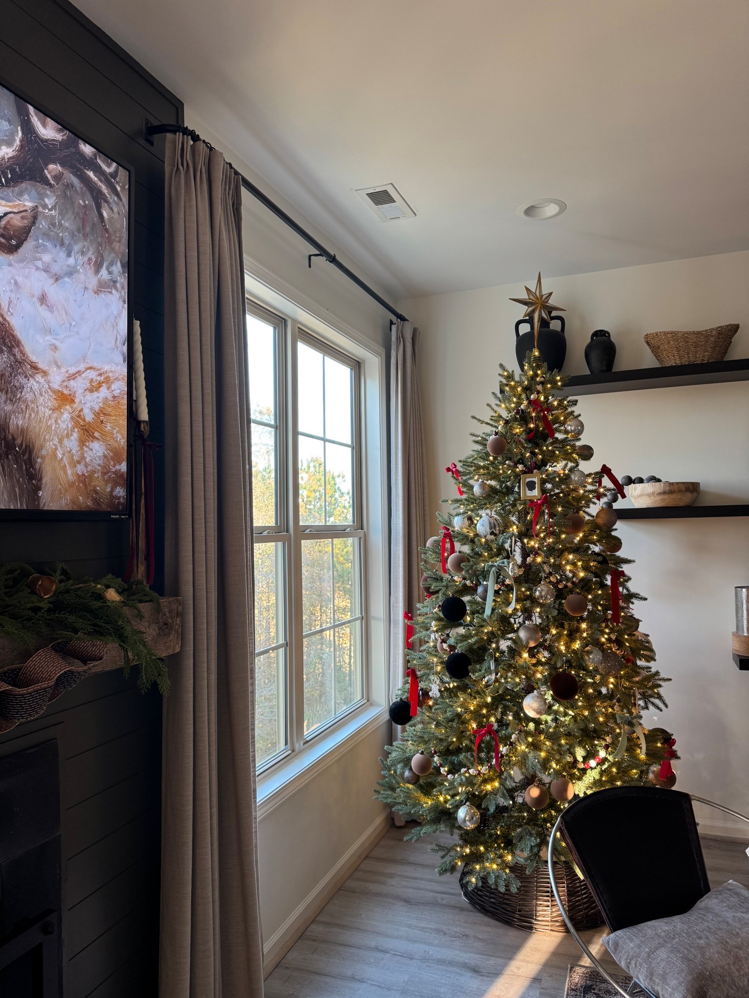 Christmas tree is up! So perfect! 

#LTKHoliday #LTKHome #LTKSeasonal