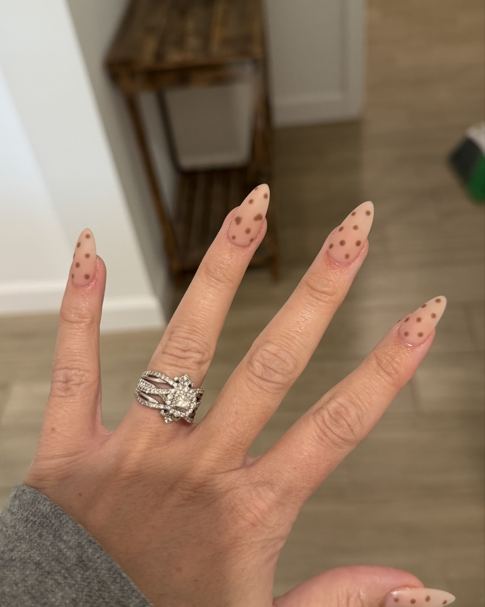 DIY nails 🤎 

#LTKselfcare #LTKmomlife #LTKgrwm