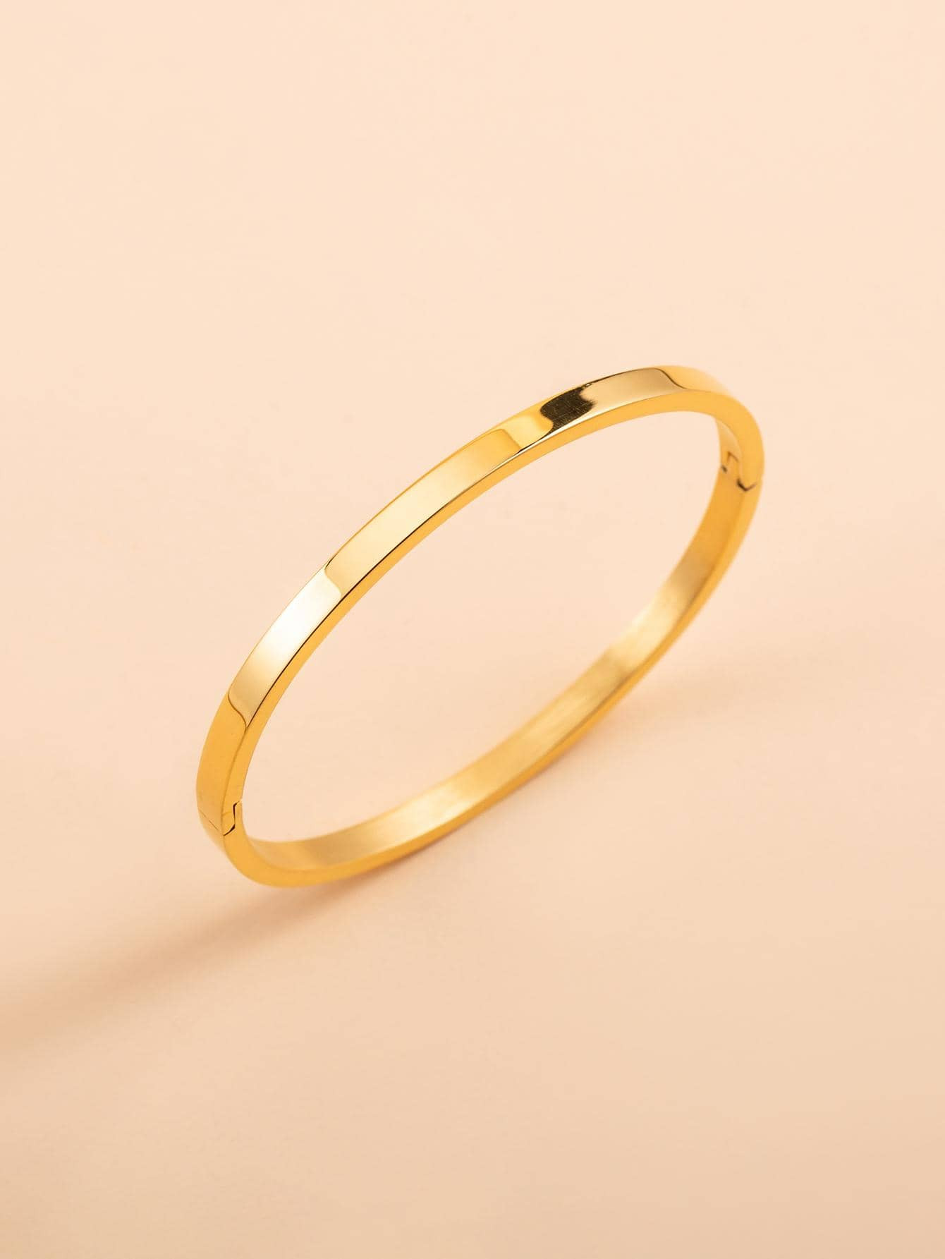 Stainless Steel Bracelet Unisex Simple Oval Shape Shiny Bangle With Clasp (for Women) | SHEIN