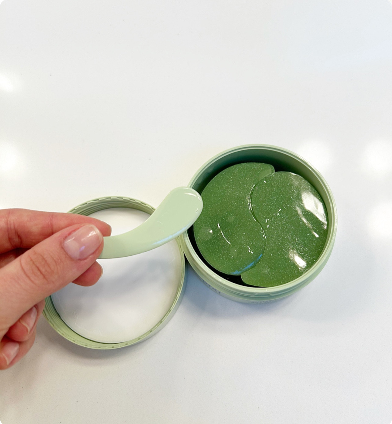 Self care first 🫶🏼💚

Loving these Brightening gel eyepatches from Pixi Beauty. I got the vitamin C infused ones for brightening. They are SO hydrating. 

#pixibeauty #targetfind #skincare #beauty 



#LTKitbag #LTKbeauty