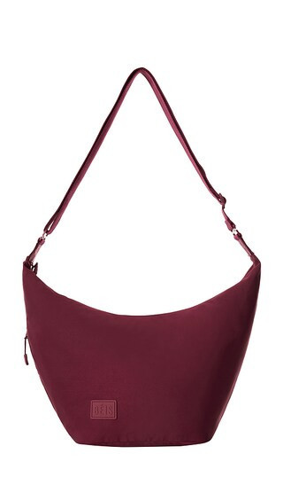 BEIS The Crescent Catchall Bag in Burgundy. | Revolve Clothing (Global)