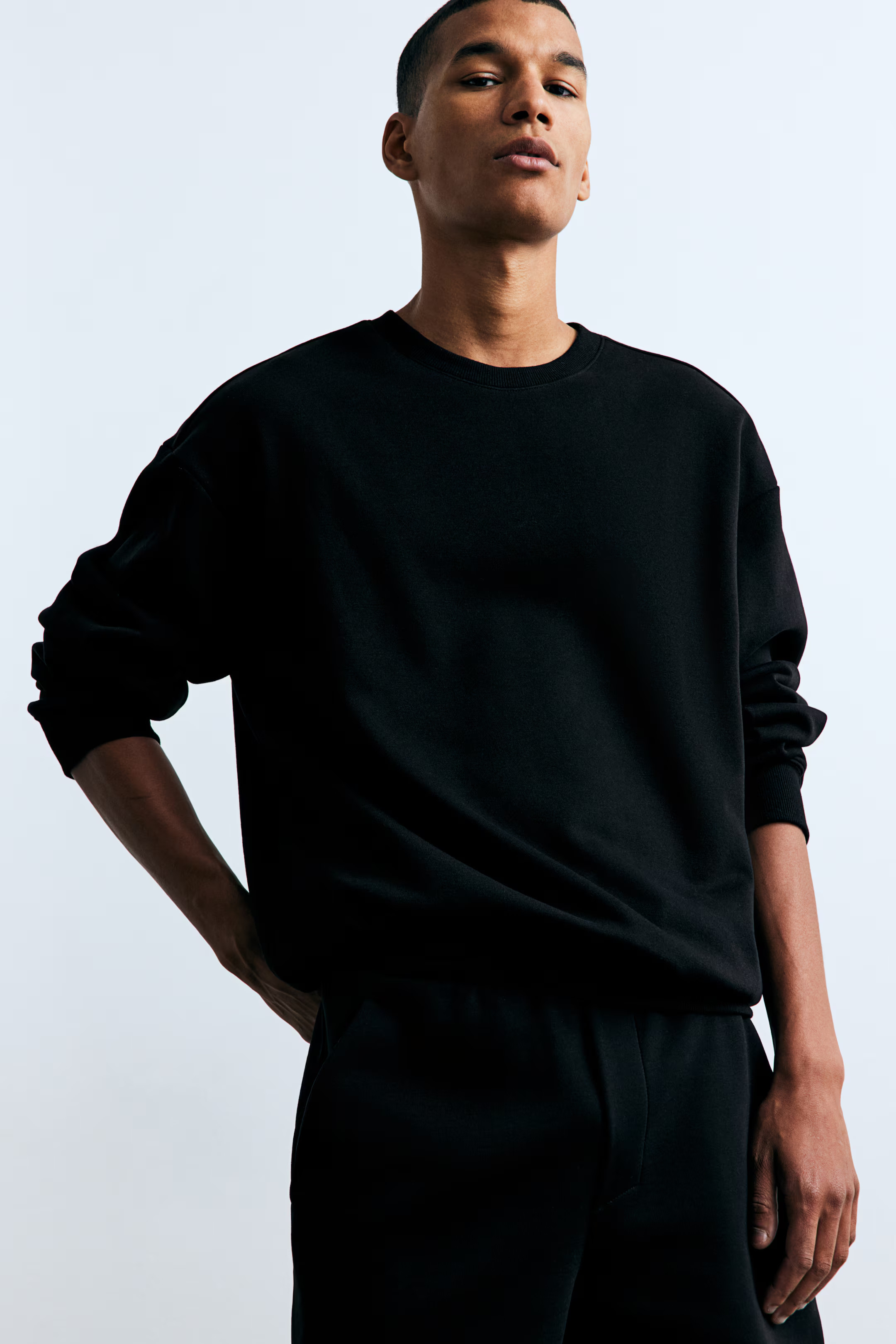 Loose Fit Sweatshirt - Black - Men | H&M US | H&M (US + CA)