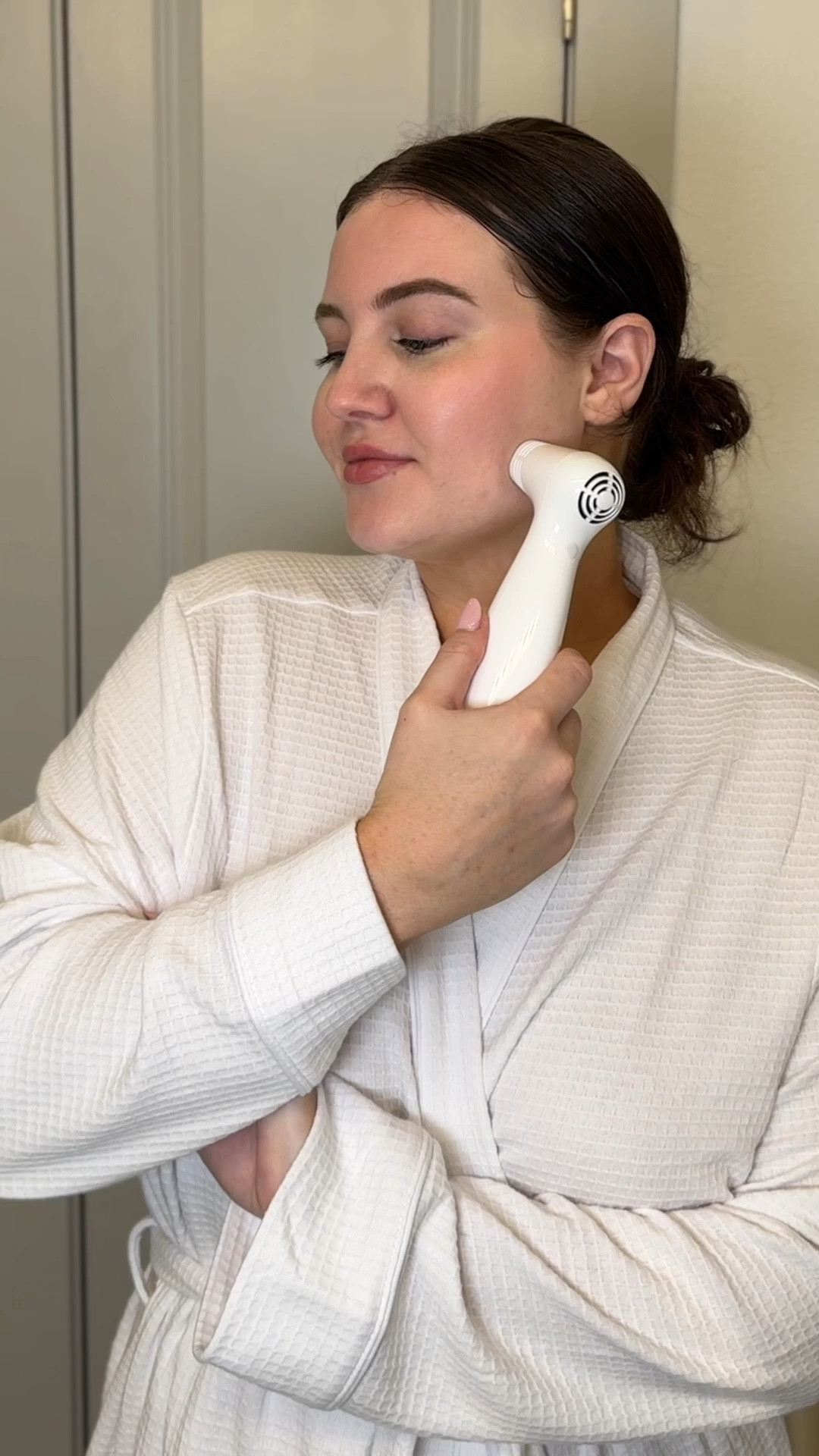 Don’t wait until it’s too late. Practice SELF-CARE now! NIRA is 1 product you don’t regret. 



Boosting collagen, softening fine lines, and keeping my skin smooth and glowy — all from home with zero downtime was perfect for bridal prep. I love the way it takes care of tech neck and loose under chin skin. Do yourself a favor and invest a little in you . Procedures with these results would cost so much more and not at your disposal everyday like this at-home advice. Invest in self-care this season! There will never be a perfect time but there will be a time when it’s too late.  

Why I love the Nira Pro Laser✨
• Boosts collagen
• Softens fine lines
• No downtime
• Safe for all skin tones
• Quick + easy to use
• Smoother, glowier skin

Gift for me/ gift for her/ at home skin tools/ holiday sale

#LTKBeauty #LTKHoliday #LTKmorningroutine