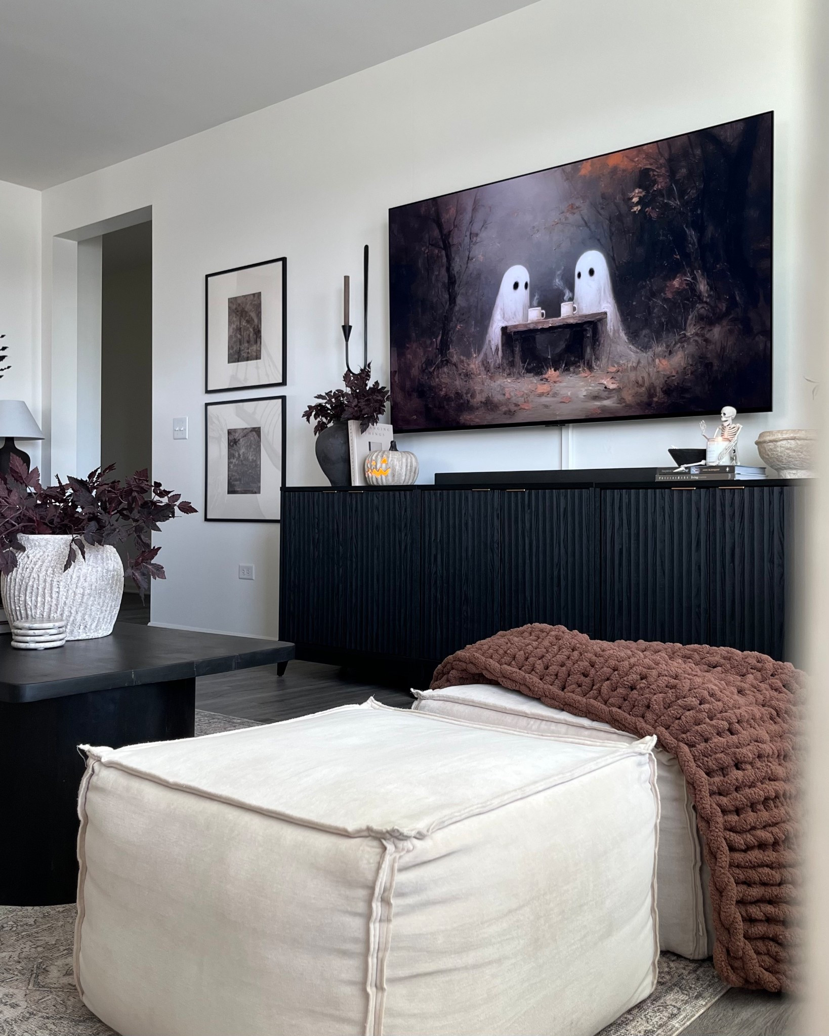 Cozy living room moment 🤎

#LTKHalloween #LTKHome #LTKSeasonal