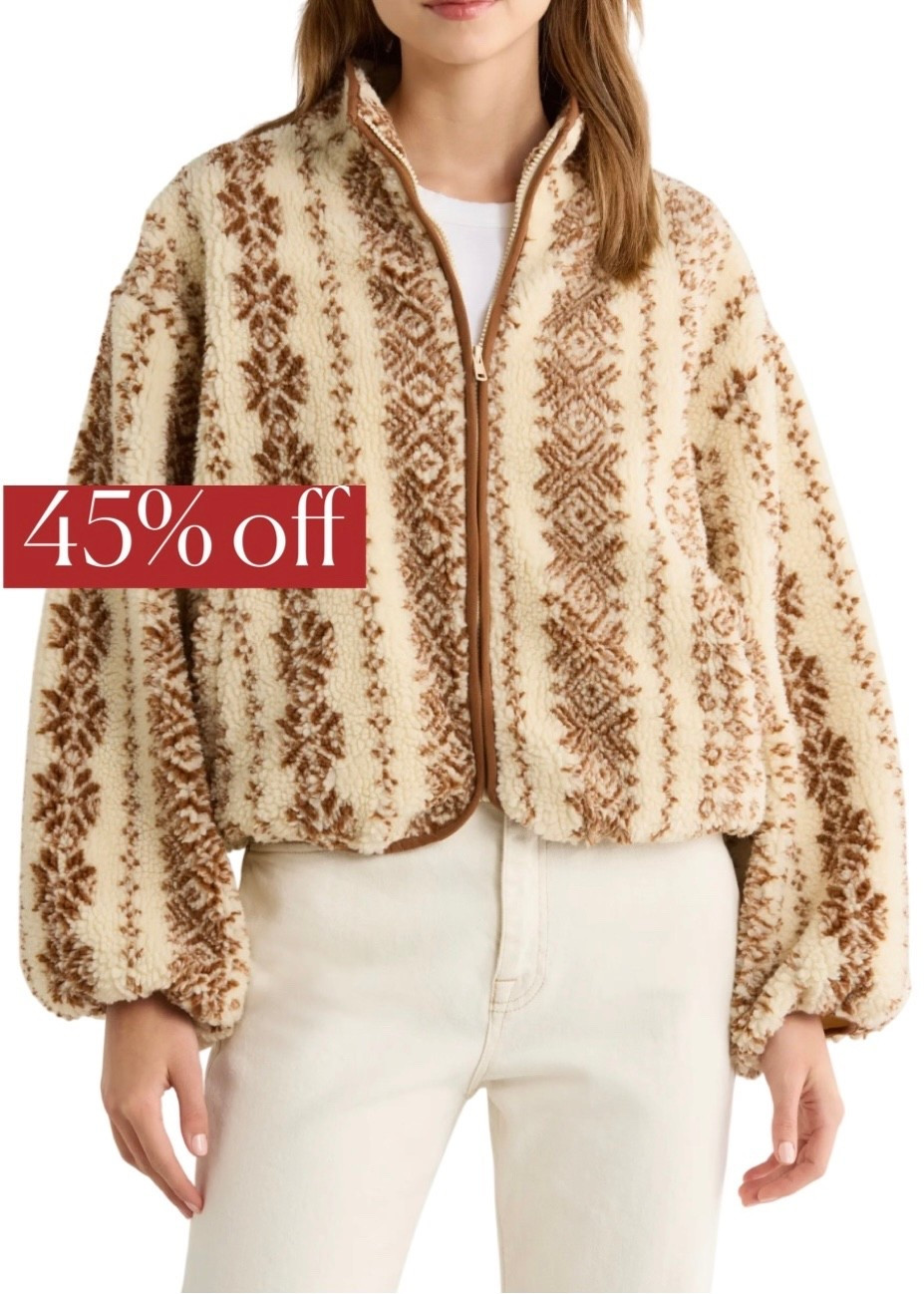 Fleece jacket 

#LTKSeasonal #LTKActive #LTKSaleAlert #LTKFindsUnder50