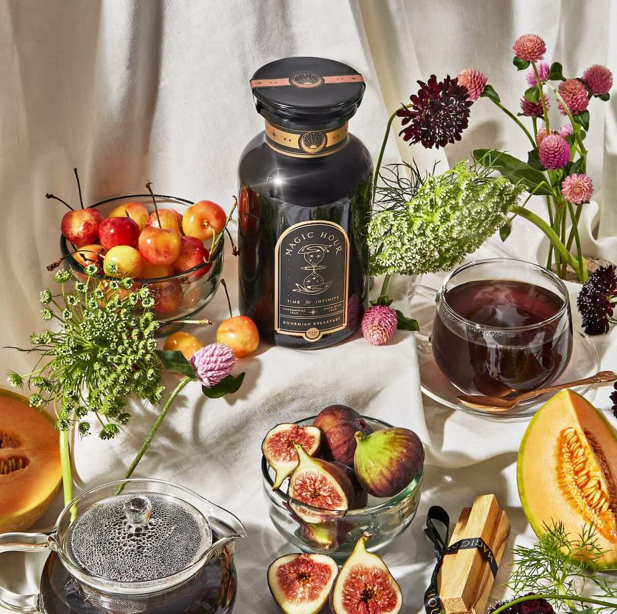 Bohemian Breakfast Black Tea- Probiotic Rich Vanilla Puerh Tea for Digestion & Energy | Club Magic Hour