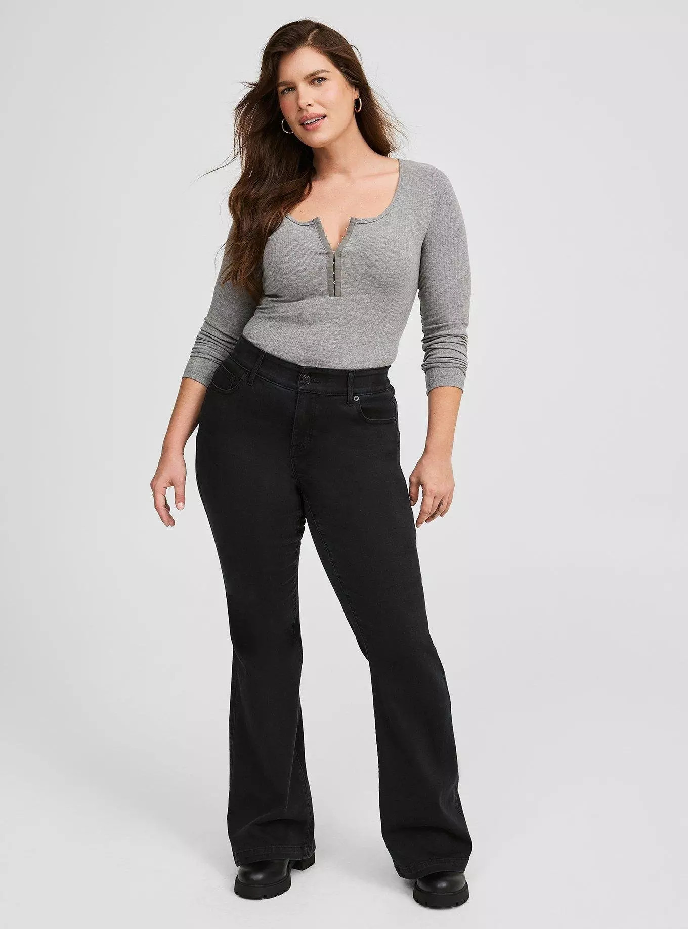 Super Soft Rib Scoop Neck Hook and Eye Long Sleeve Top | Torrid (US & Canada)