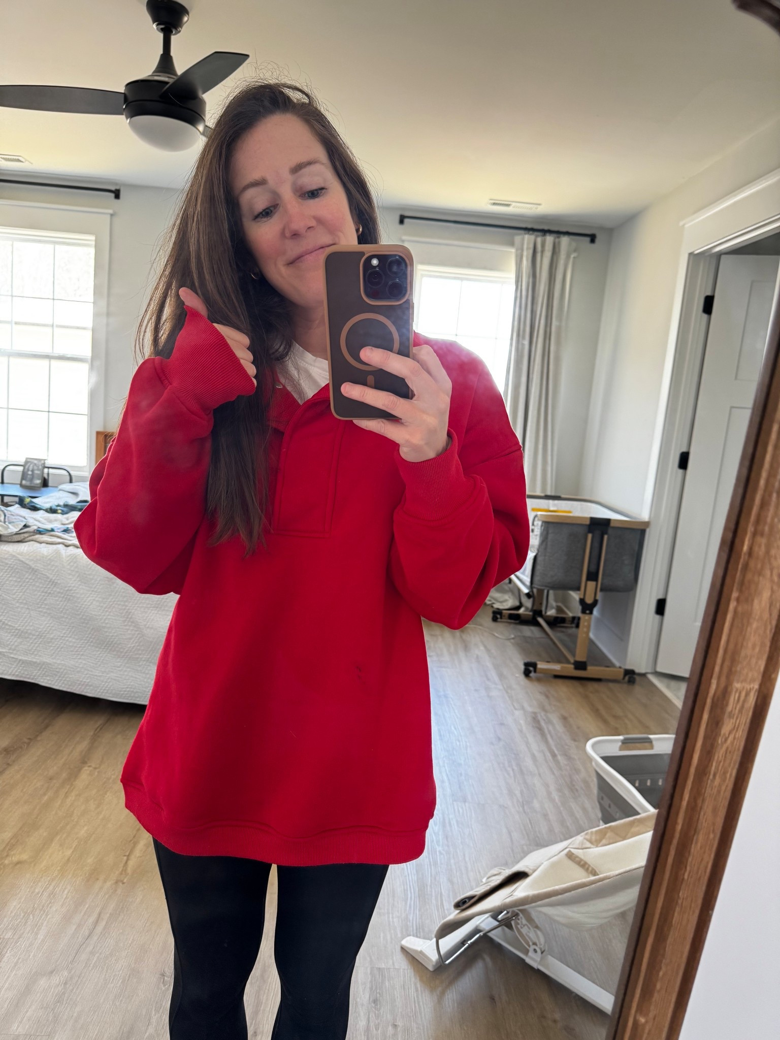 The comfiest oversized sweatshirt ❤️

#LTKmomlife #LTKootd