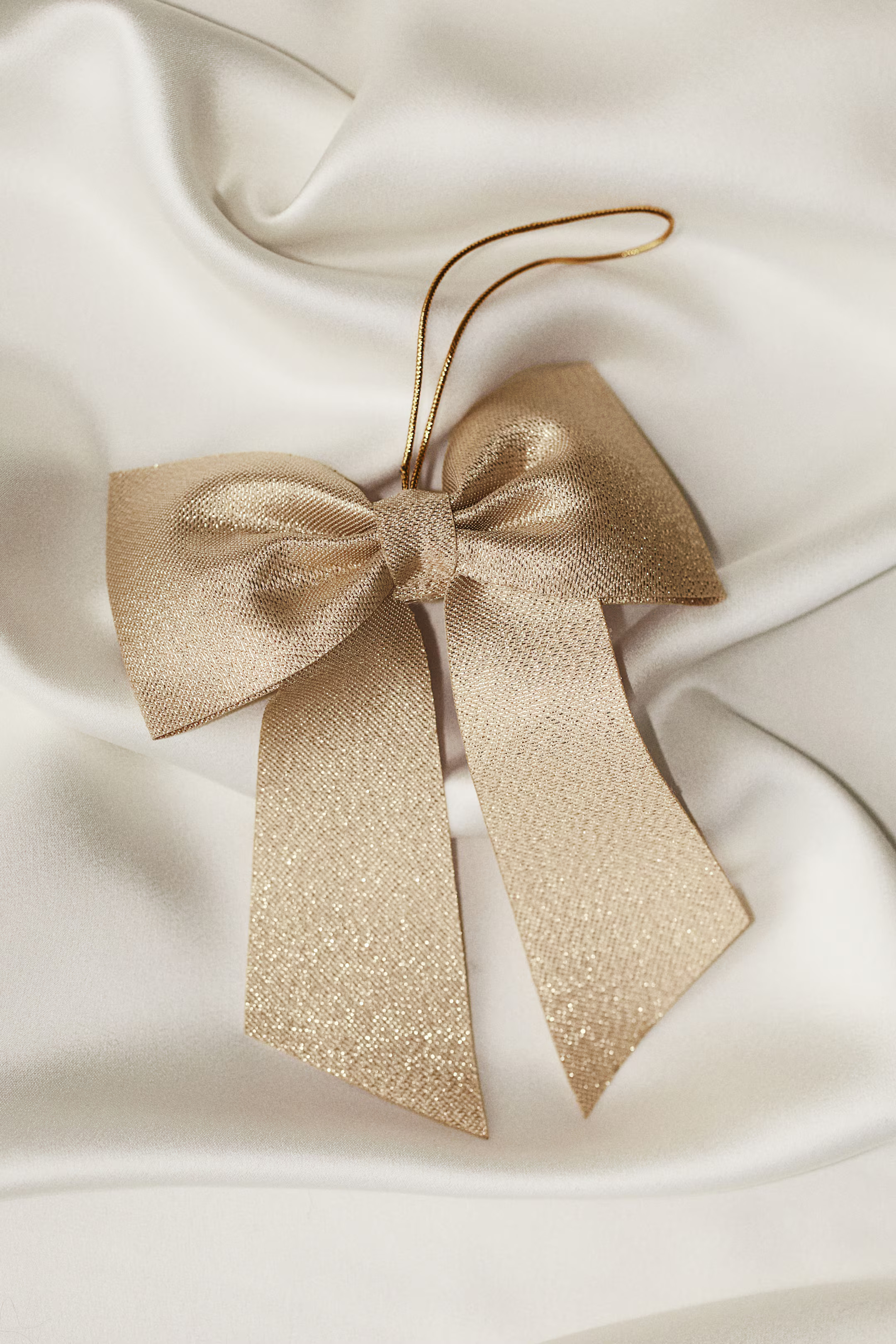 Christmas Ornament | H&M (US + CA)