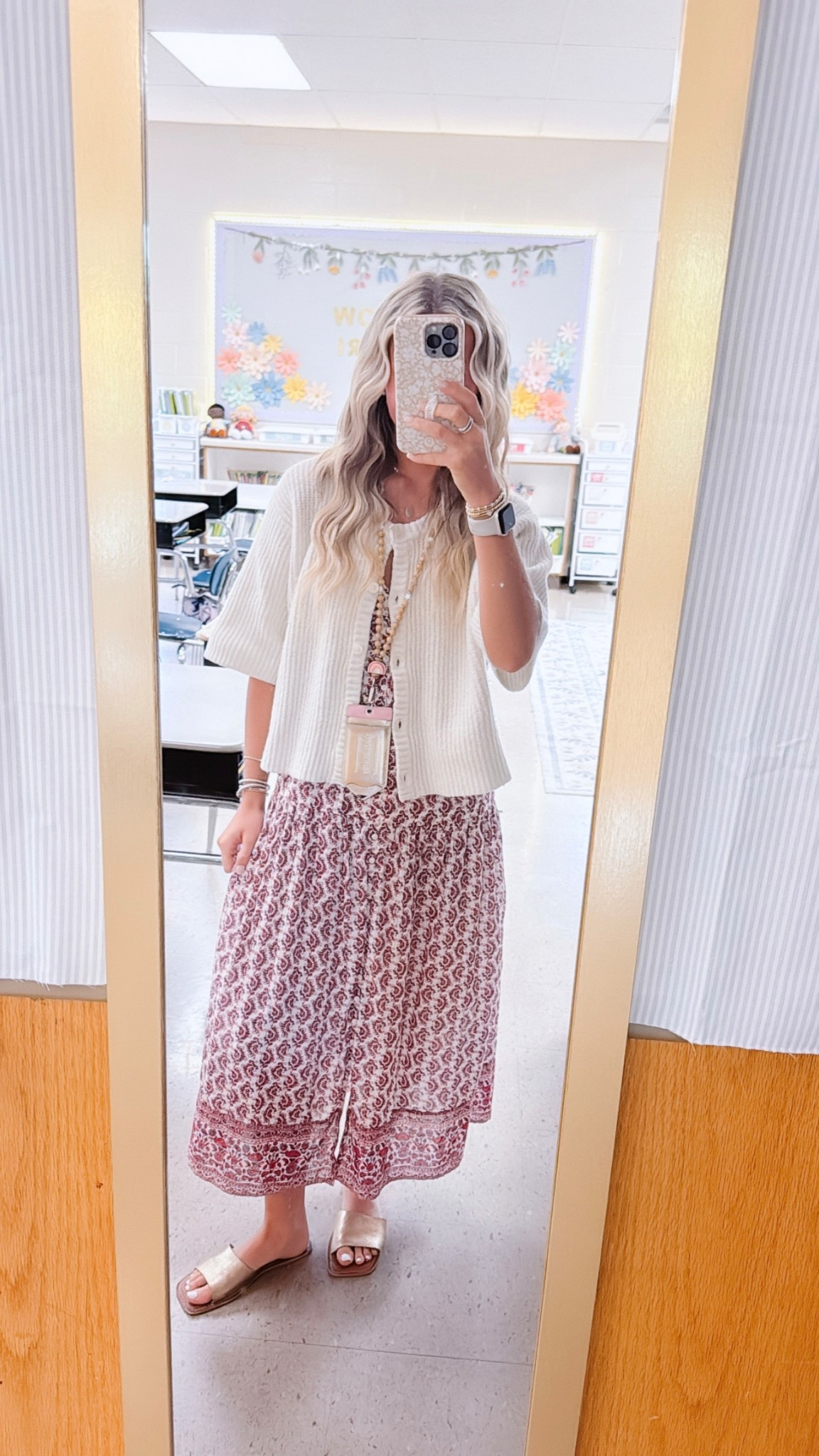 teacher outfit inspo!!🤎
• wearing a size small sweater and xs dress!!

#LTKWorkwear #LTKootd