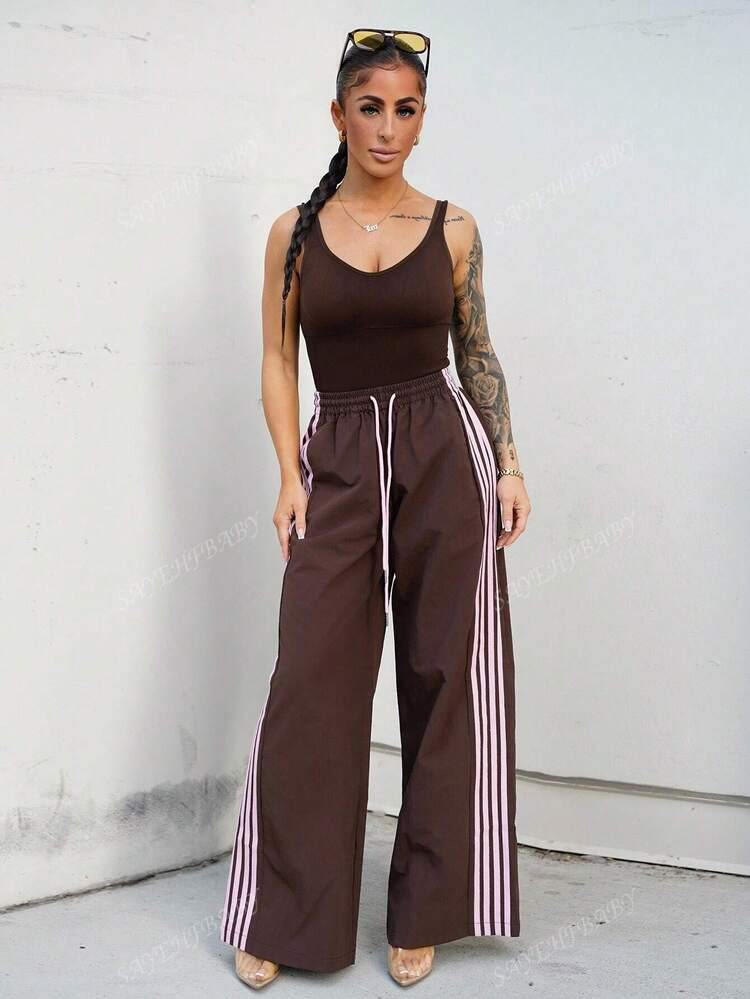 SAYEHFBABY Women's Brown Side Stripe Elastic Waist Casual Loose Fit Sports Pants | SHEIN