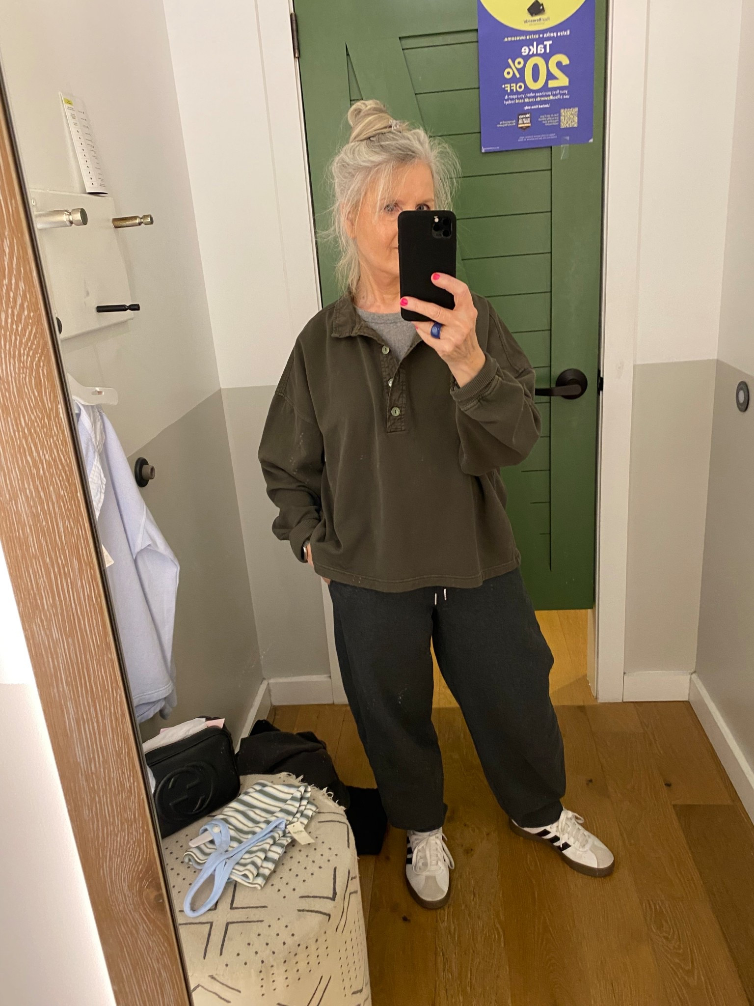 Love this lightweight sweatshirt from Aerie (wearing a large). Runs big but I like a sweatshirt baggy & oversized. Right now 25% off!! 

#LTKSaleAlert #LTKOver40 #LTKTravel