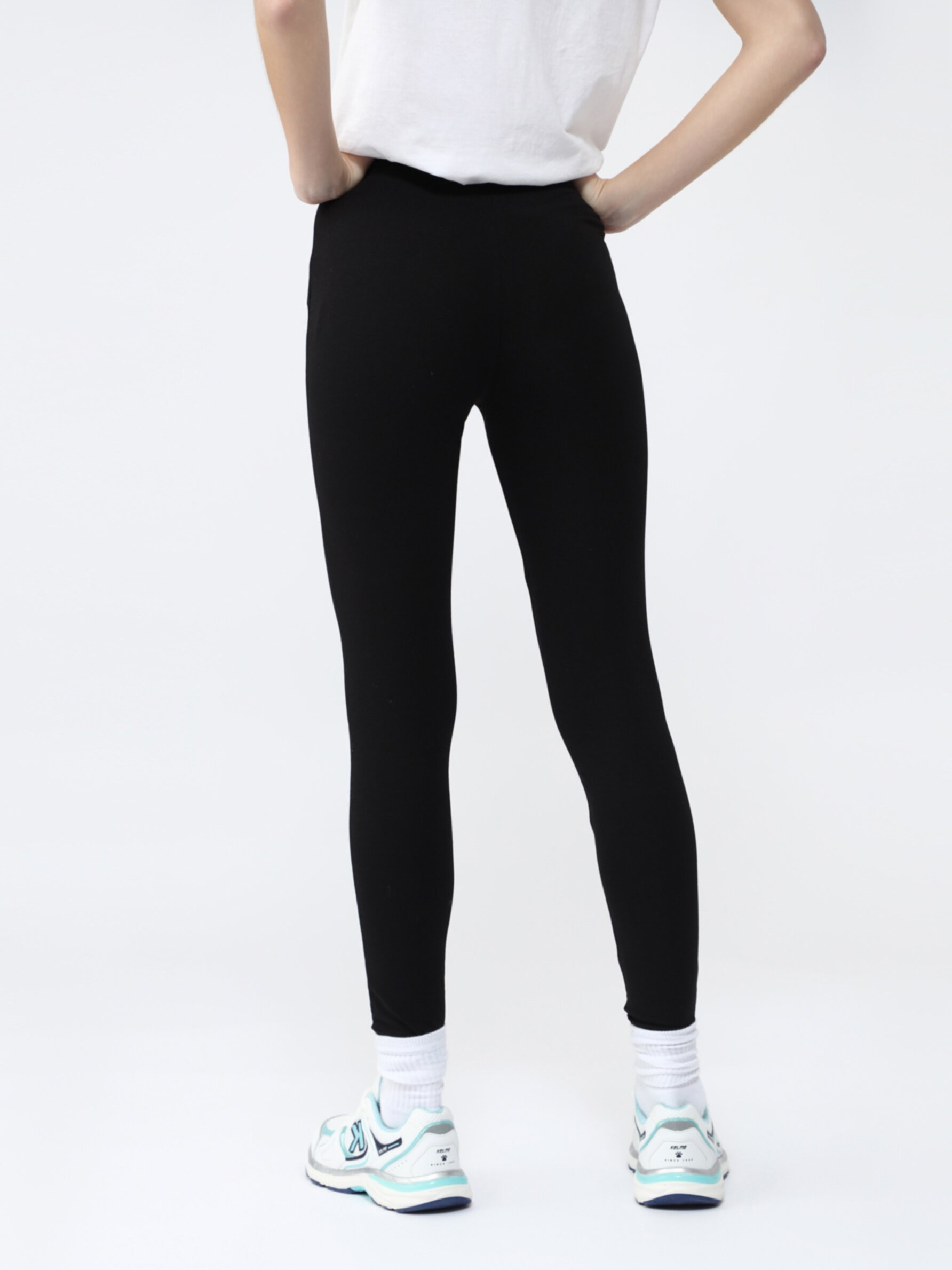 Pack de 4 leggings básicos - Mujer - | Lefties  ESPAÑA | Lefties ES