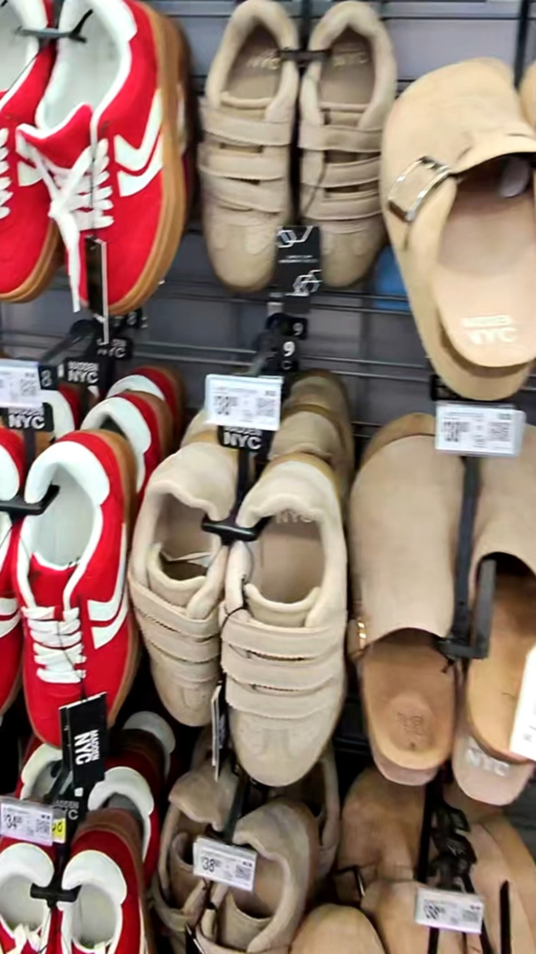 Trendy sneakers and neutral styles you’ll wear on repeat 👟 perfect for everyday looks
Comfort meets style in the best way
#sneakerstyle #streetstyle #ltkfashion

#LTKOver40