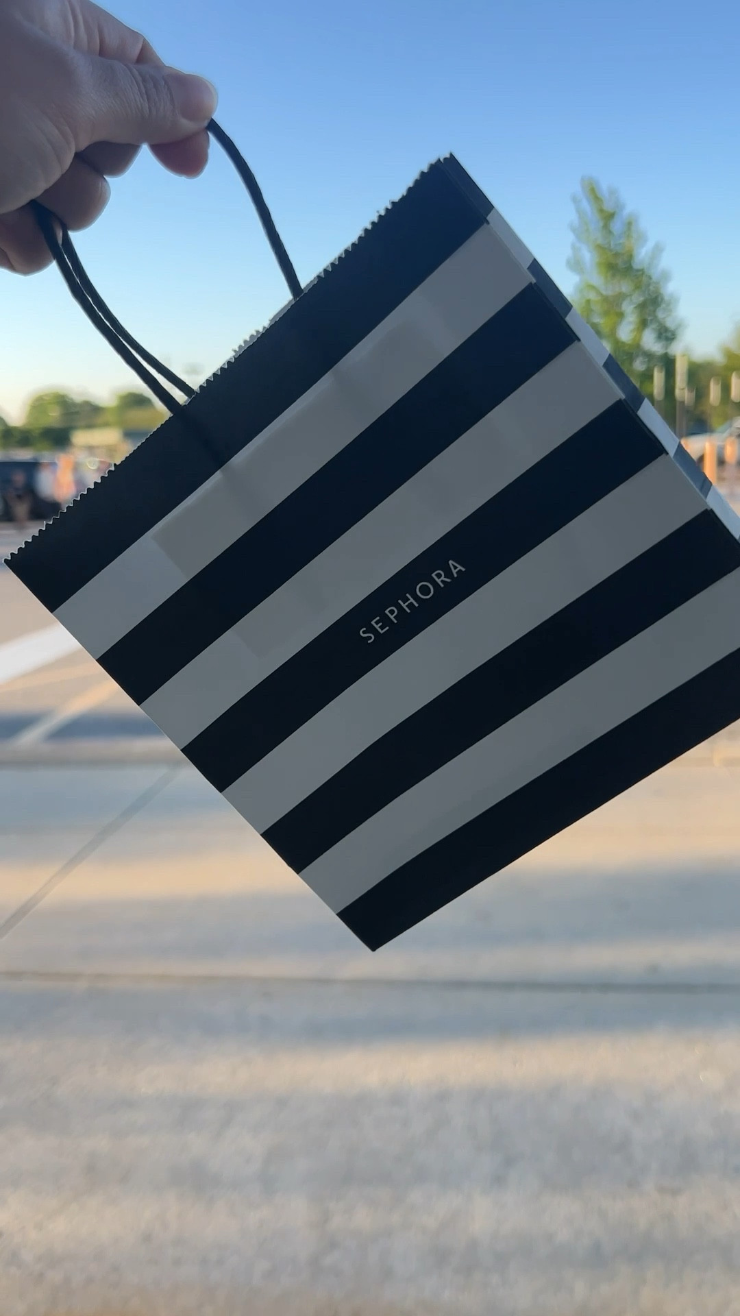 Sephora came to my town, bye bye moneyyy!! 🤑🛍️

#LTKBeauty #LTKVideo #LTKFindsUnder50