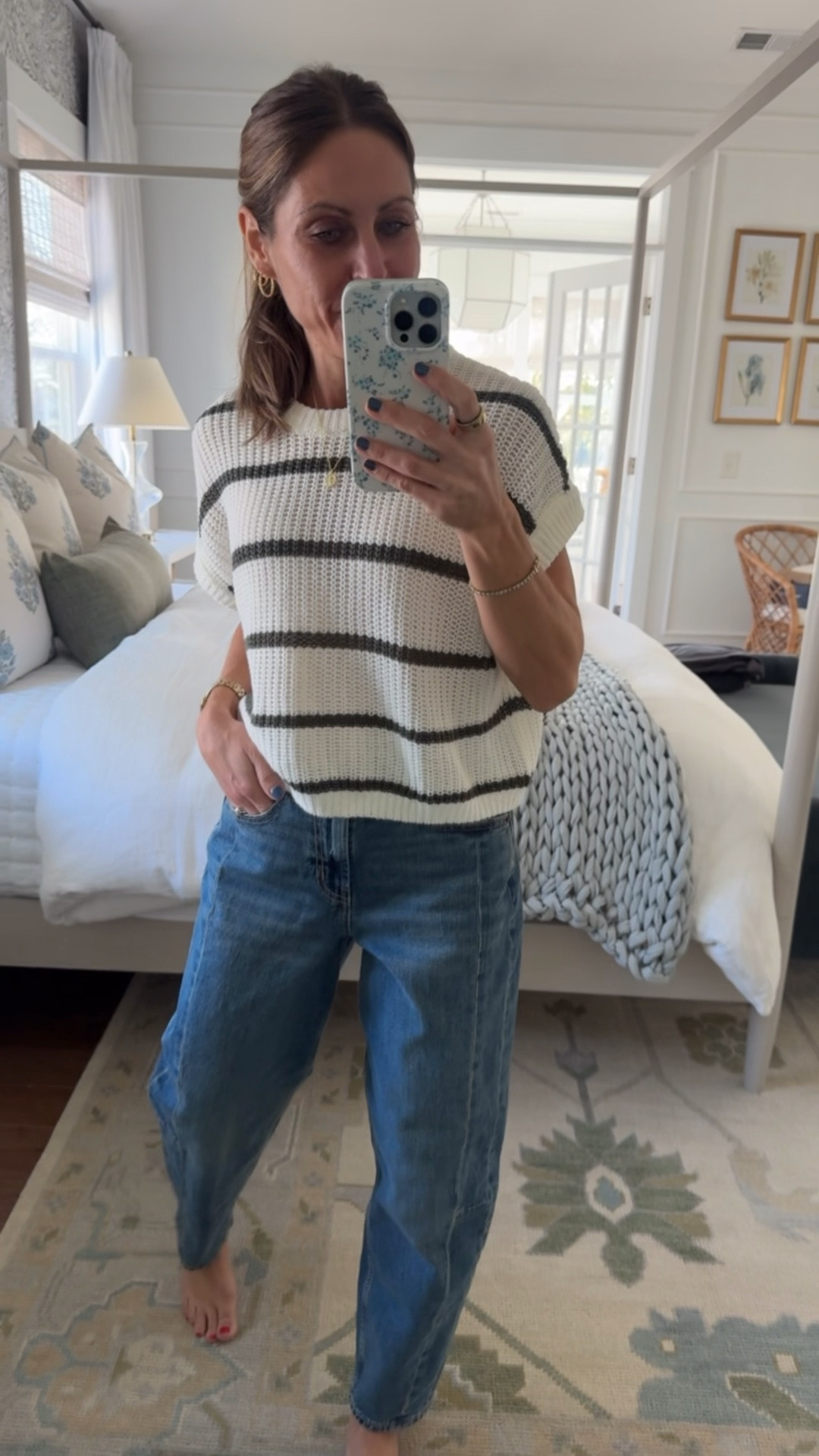 I’m a fan of the barrel jeans. And I just bought 2 more colorways! I’m hooked! Couldn’t beat the price! Old Navy has some good stuff right now!

I’m 5’2 in a size 0

#LTKOver40 #LTKPetite