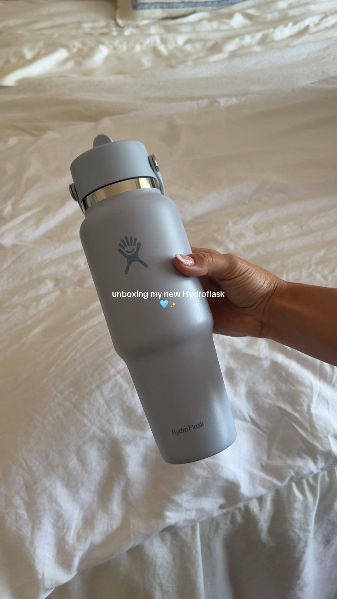 Blue hydroflask 

#LTKActive #LTKFindsUnder100