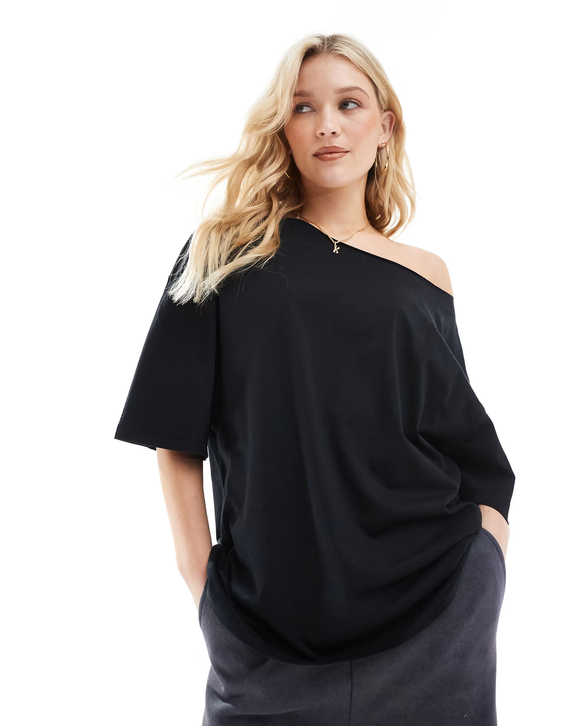 ASOS DESIGN slouchy off-shoulder oversized tee in black | ASOS | ASOS (Global)