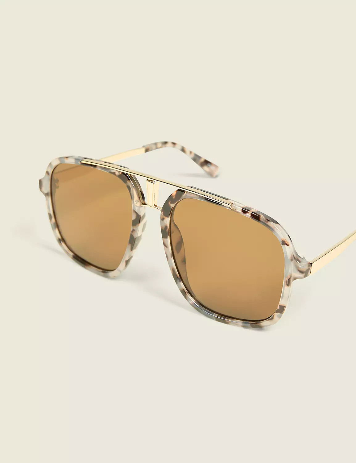 Light Tort Oversized Aviator Sungla | LaneBryant | Lane Bryant (US)