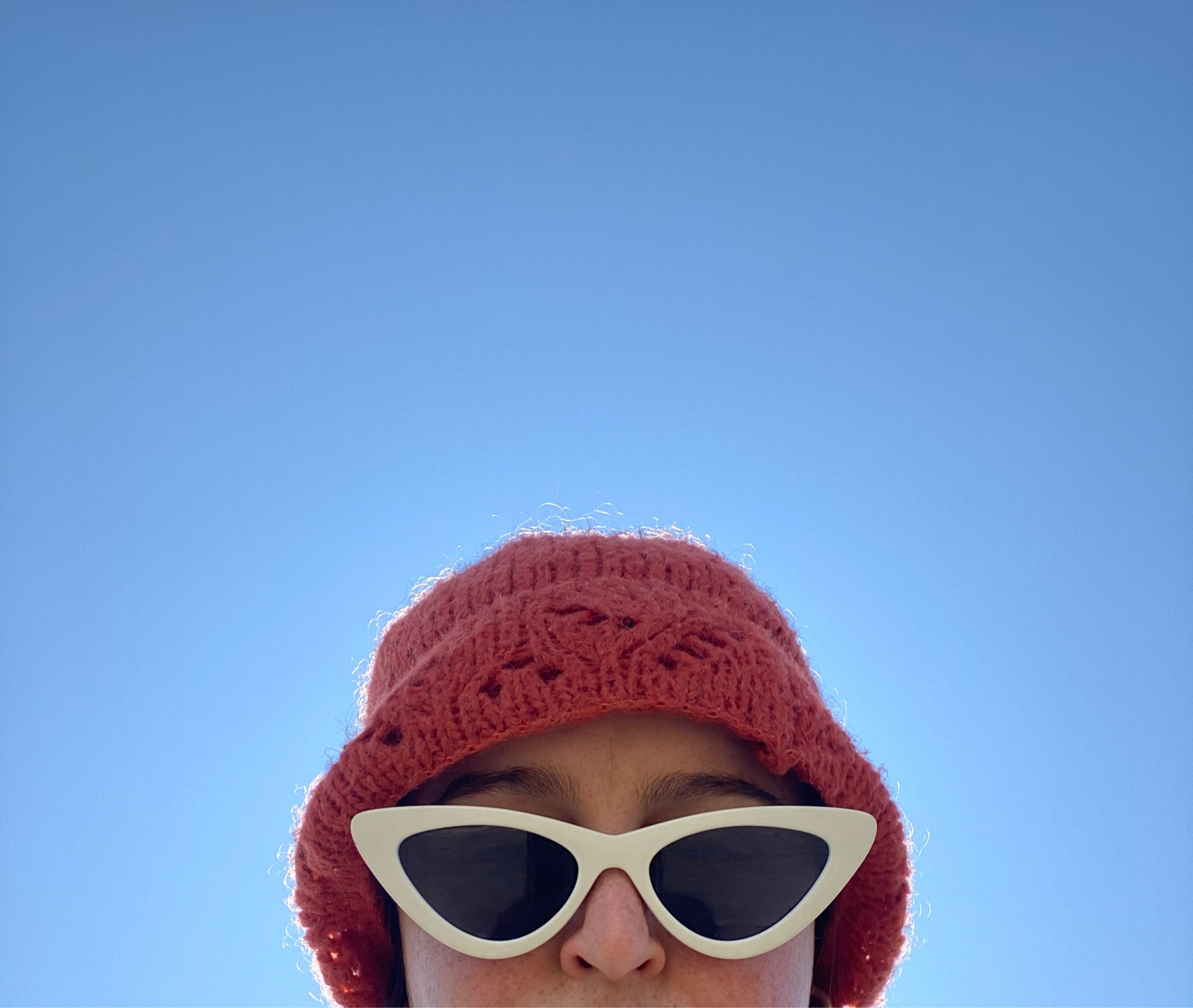 peekaboo! #lespecs 

#LTKFind #LTKfit #LTKunder100