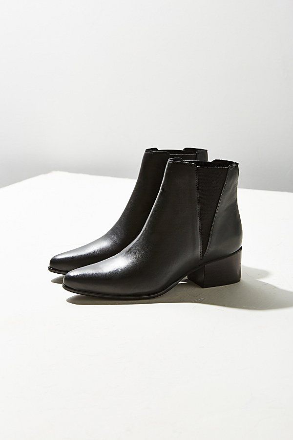 Pola Leather Chelsea Boot - Black 36 EURO at Urban Outfitters | Urban Outfitters US