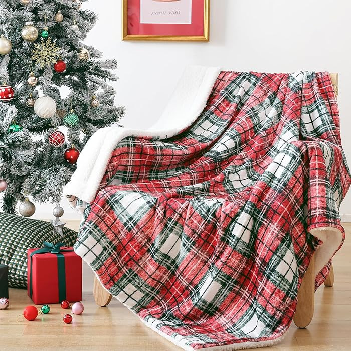 TRUEDAYS Throw Blanket Christmas Blankets with Green Red Buffalo Plaid - Reversible Sherpa Fleece... | Amazon (US)