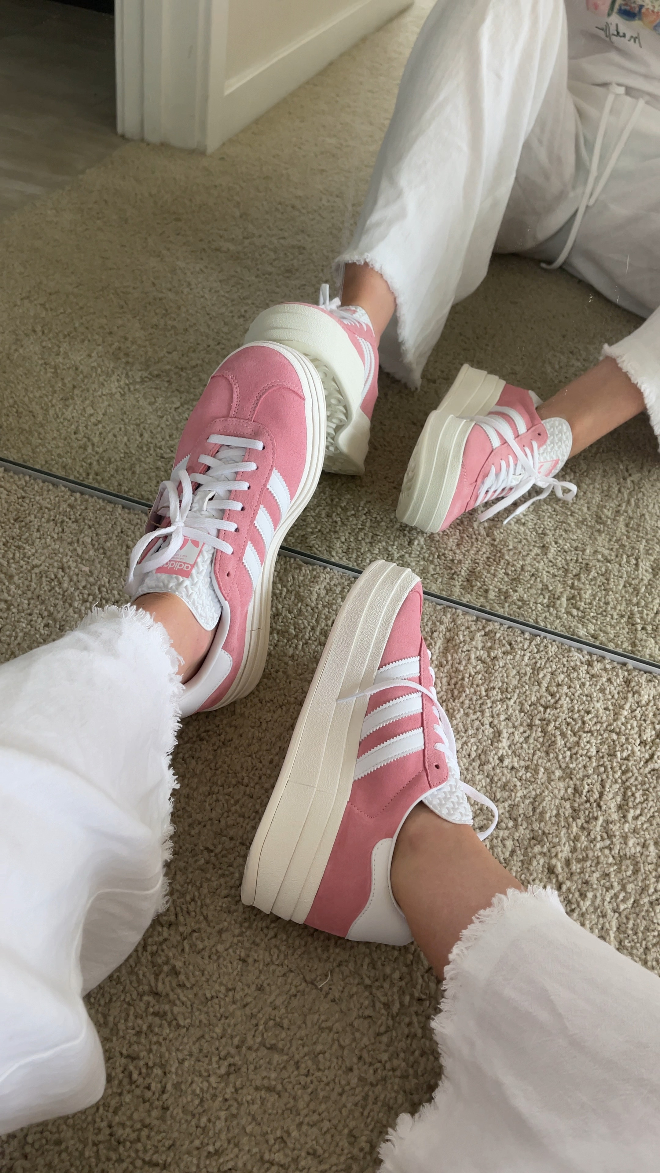 Adidas gazelle pink outlet on feet