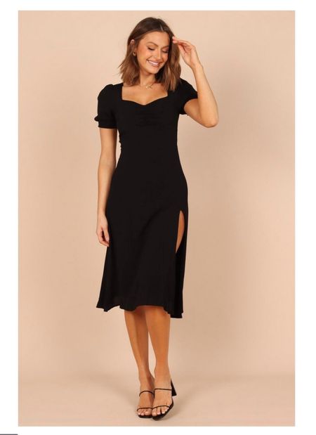 Such a simple bag beautiful black dress 👗 

#LTKBeauty #LTKSaleAlert #LTKU
