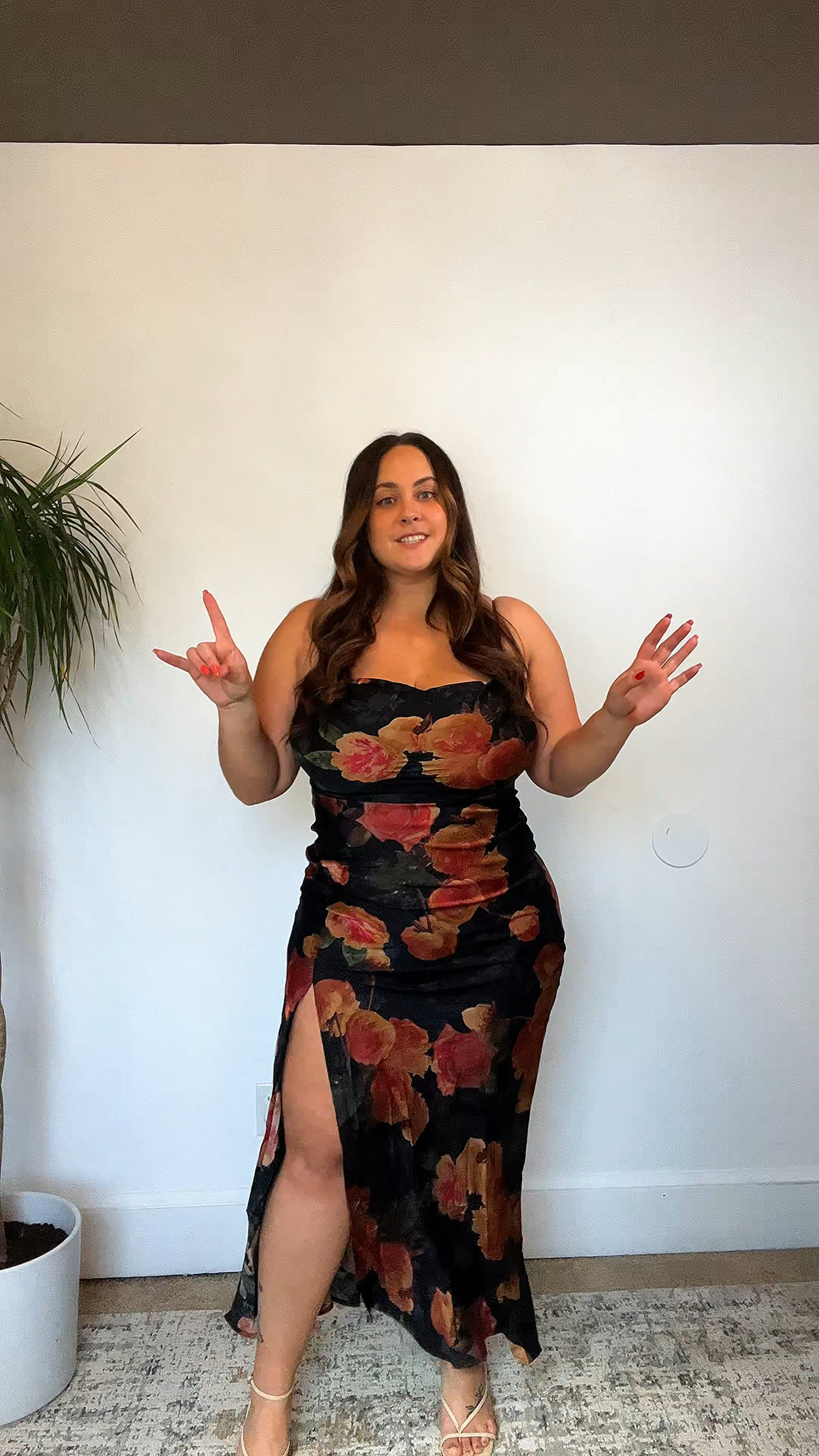 VICI THANSGIVING DROP TRY ON HAUL! 

5’2” / 230 lbs / size14-16 

Both dresses shown are a size XL! 

USE CODE THECURVYAMANDA30 = 30% OFF! 

These items were sent to me as a gift! There was no obligation or expectation to share. All opinions about fit, feel, and quality are my own. 

#ltkxvici #vici #chicstyle #falldresses #fallweddingguest 

#LTKMidsize #LTKSaleAlert #LTKStyleTip