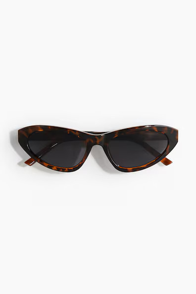H & M - Cat-eye sunglasses - Brown | H&M (UK, MY, IN, SG, PH, TW, HK)