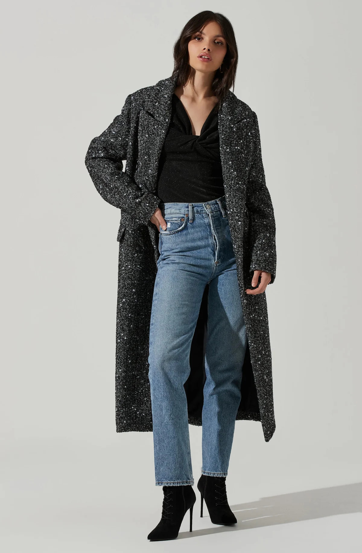 Morana Oversized Boucle Coat - Black boucle / S | ASTR The Label (US)