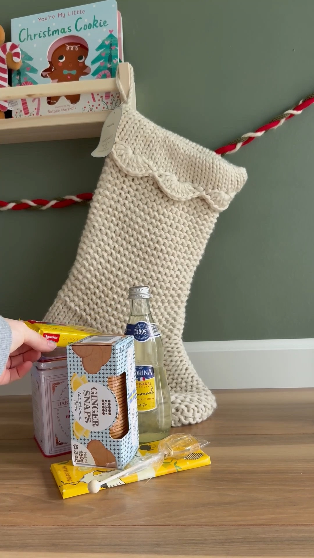 For the lemon lover in your life. This stocking full of tea, lemonade, cookies and treats is great for a teacher gift, a friend who needs cheering up, your hard to shop for grandma, etc. 


#lemon #tea #stocking #giftidea 


#LTKGiftGuide #LTKHoliday #LTKSeasonal