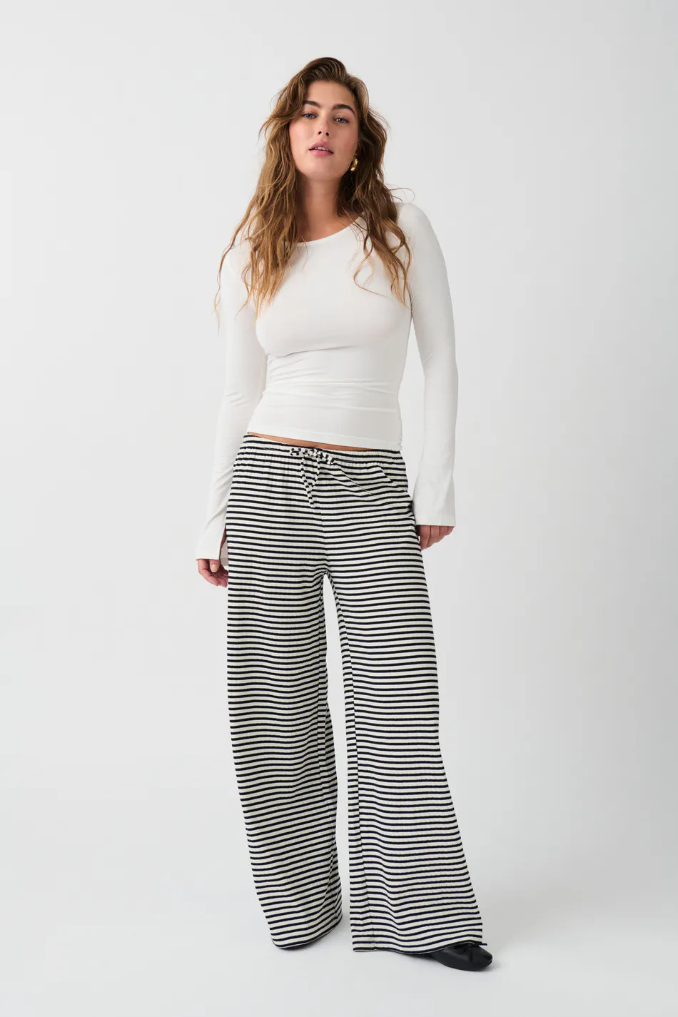 Striped soft trousers - Weiß - Dame - Gina Tricot | Gina Tricot SE