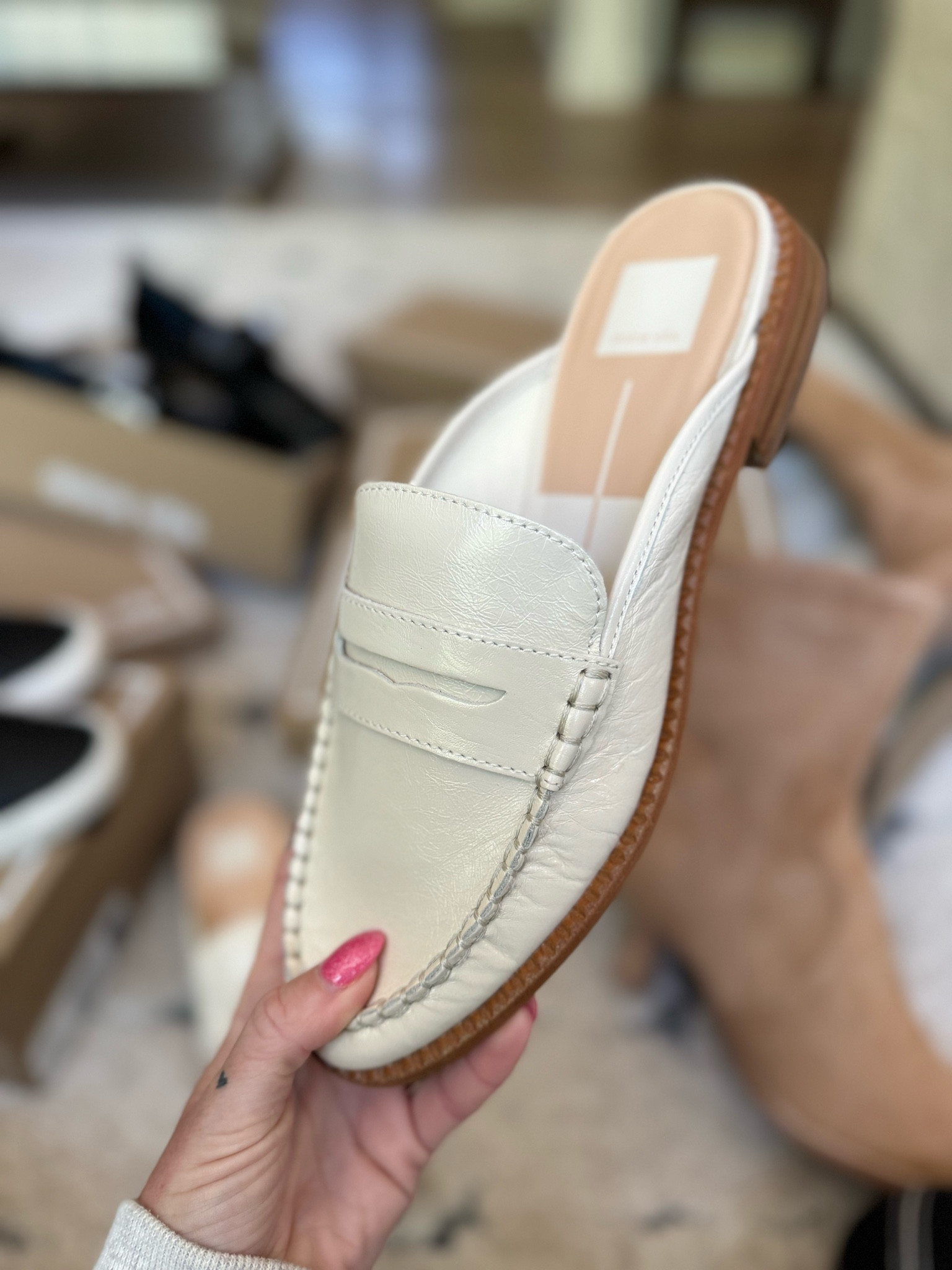 Leather mules from dolce vita are part of the Nordstrom NSALE 
Save big on these trendy shoes for fall! 

#LTKxNSale