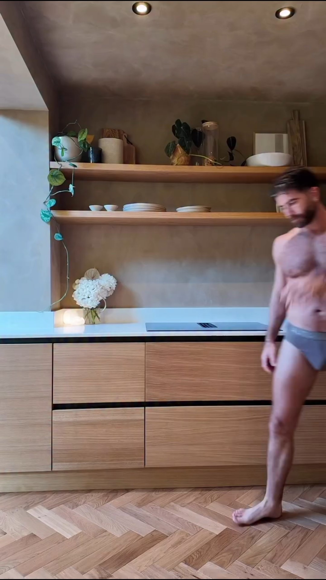 Barrel fit jeans. Fitted at the waist. Barrel out. Tapered at the ankle. It shouldn’t work but it does and I absolutely fell in love with these. 

Comment SHOP or JEANS below for a DM with the link

#jeans #style #mensfashion #mensstyle #menswear #mensoutfits #grwm

@marksandspencerman 

 https://liketk.it/5rG5W