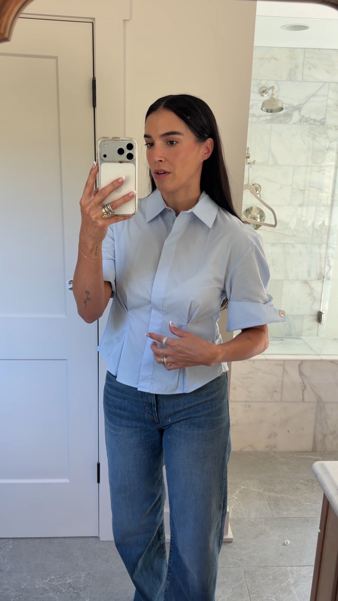 100% cotton top. I’m 5’10 and wearing a size small, I would size down, it’s a little loose and I typically wear medium in Zara tops

#LTKSaleAlert #LTKTall #LTKootd