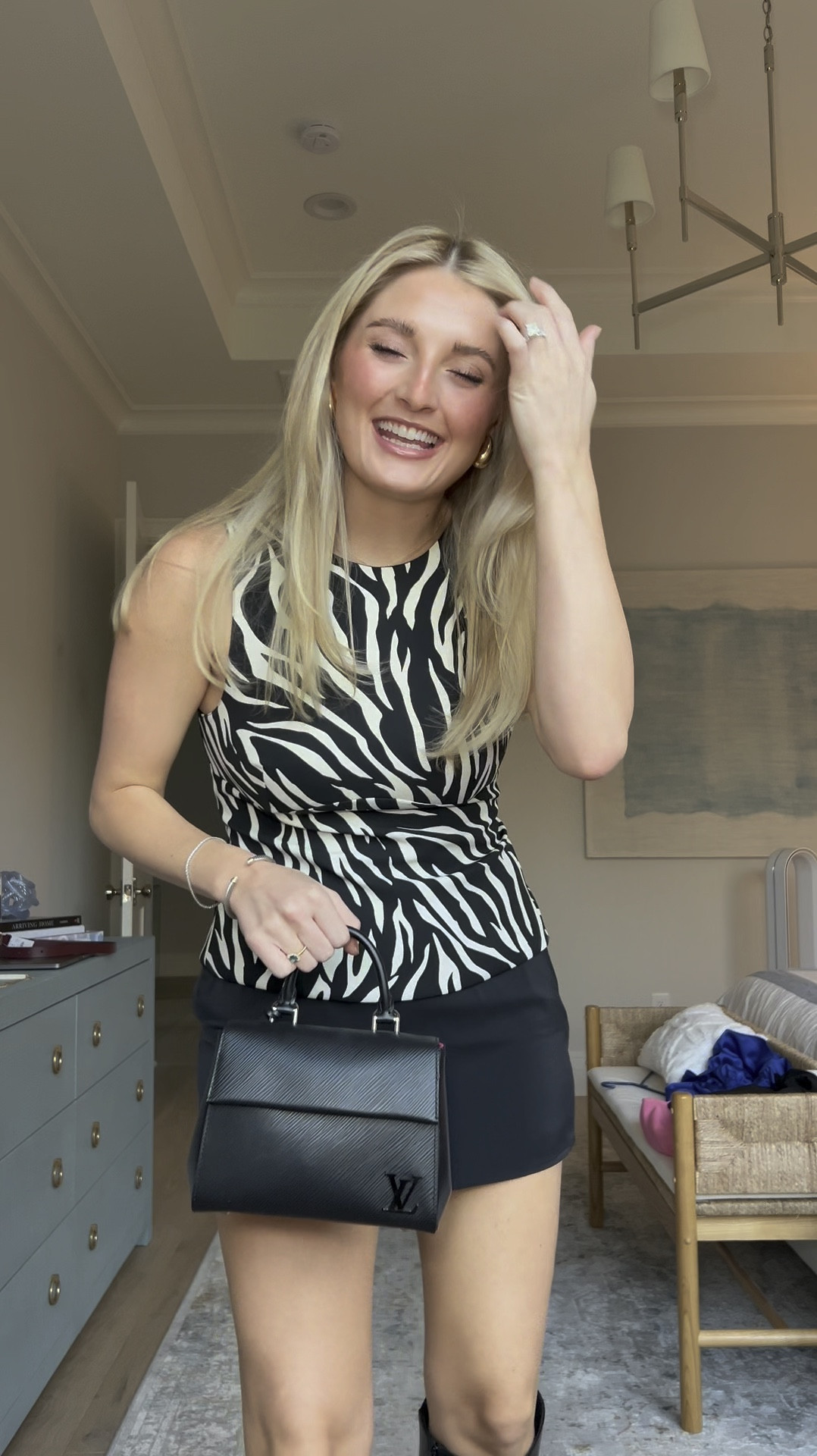 Fall outfit for a date night 🦓🖤🍂☁️

#LTKFallSale #LTKStyleTip #LTKVideo