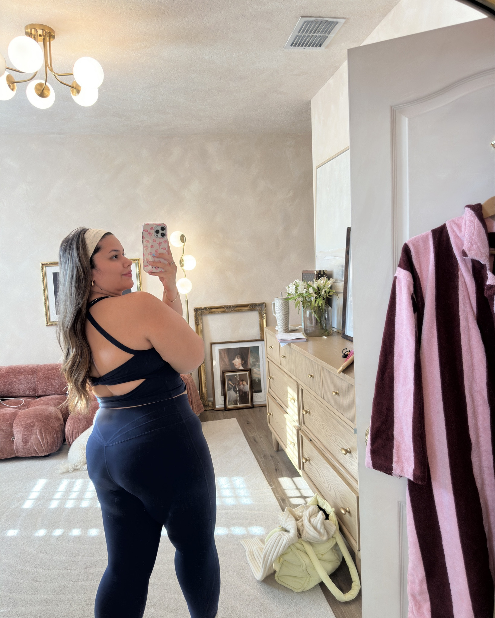 Today’s workout fit 💦 wearing size XL in the top and XXL in the leggings 

#LTKPetite #LTKMidsize #LTKActive