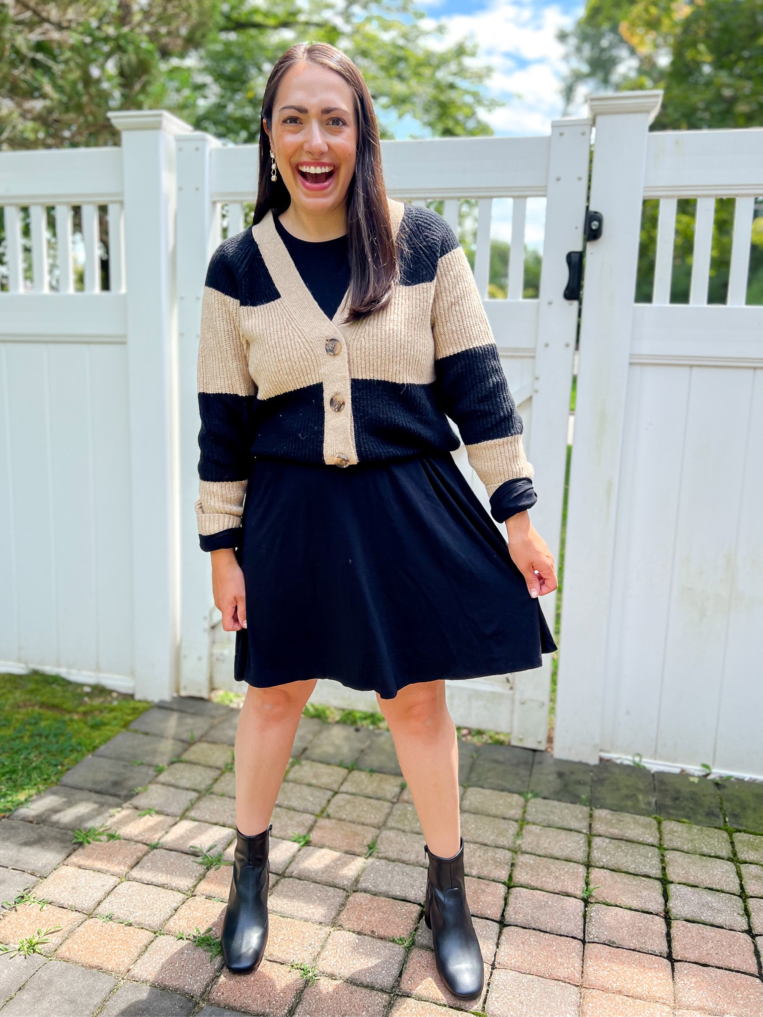Teacher outfit idea, old navy style, swing dress, striped cardigan, Walmart black heeled booties

S cardigan
M dress
Size up half in booties

#LTKsalealert #LTKstyletip #LTKBacktoSchool