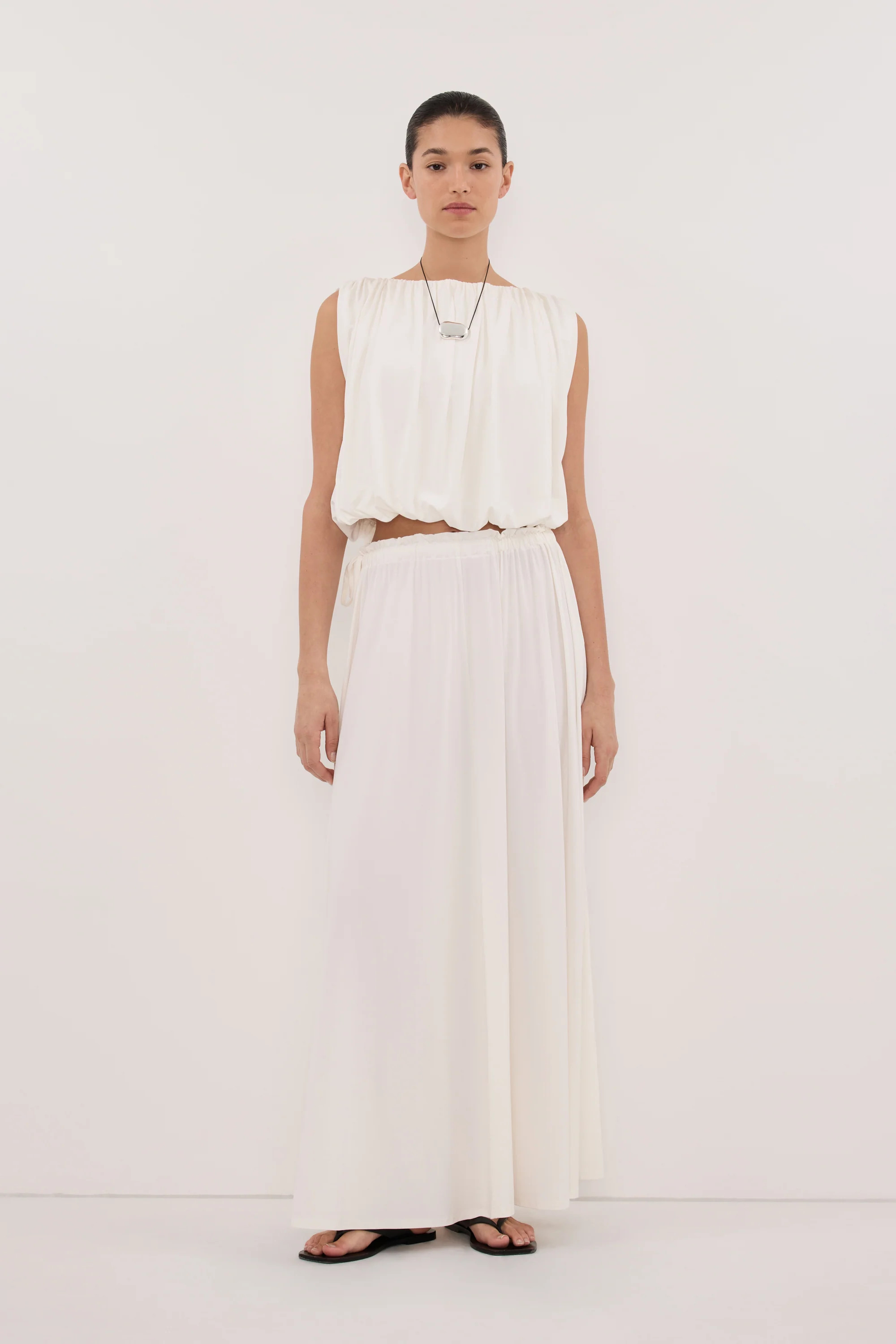 AVA OFF WHITE SLEEVELESS MODAL BLEND TOP | DISSH
