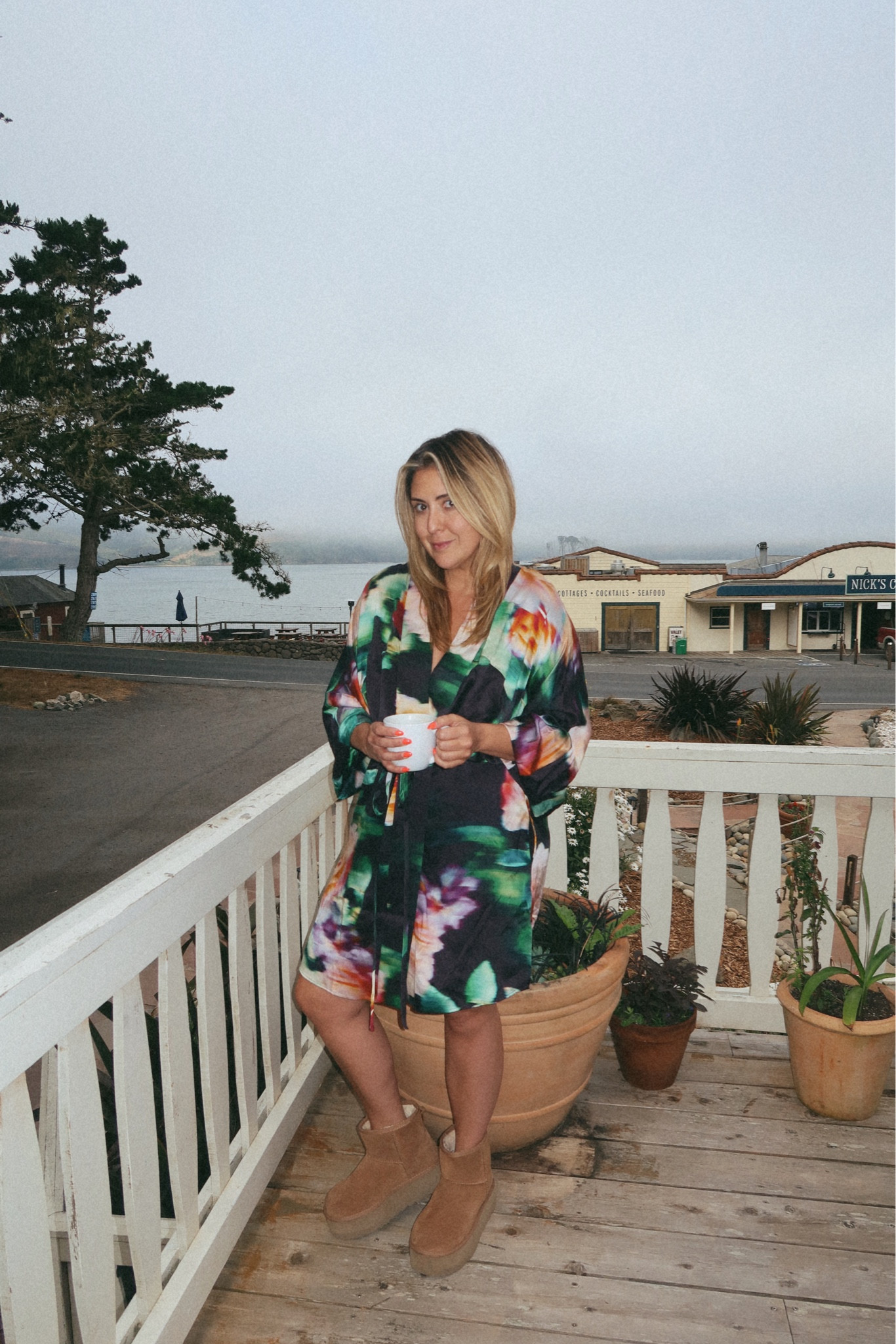 LUNYA WASHABLE SILK ROBE
PLATFORM UGGS

#LTKshoecrush #LTKcurves #LTKmidsize