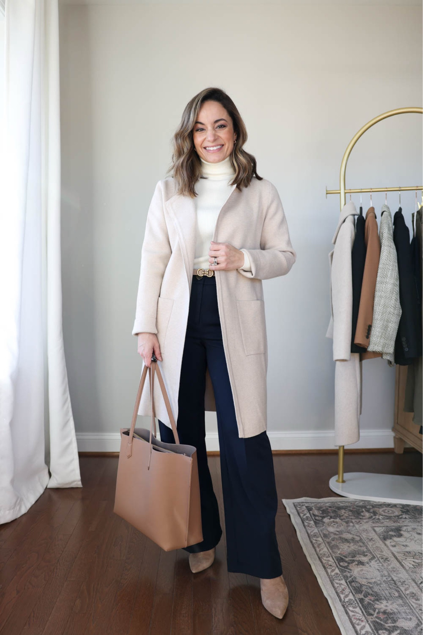 Winter workwear capsule series: navy pants seven ways!

This capsule has 16 pieces (not including shoes and bags) and 30 outfits! 

White turtleneck (aritzia): xs birch 
Long cardigan (amazon): xs apricot 
Navy pants (Ann Taylor): petite 00 

Taupe boots linked are a similar color to my pair 


My measurements for reference: 4’10” 105lbs bust, waist, hips 32”, 24”, 35” size 5 shoe. 25” inseam measurement to my ankle bone.

#LTKWorkwear