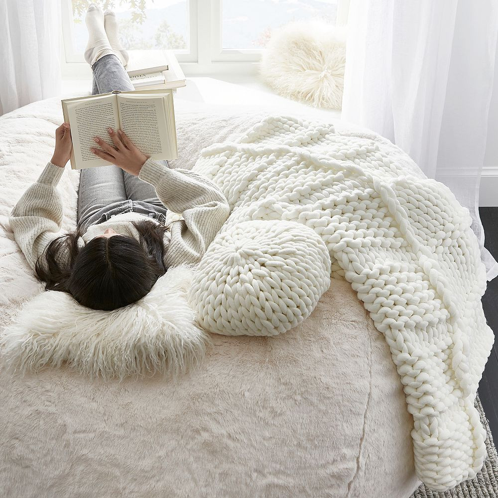 Chunky Knit Pillow and Throw Bundle | Pottery Barn Teen