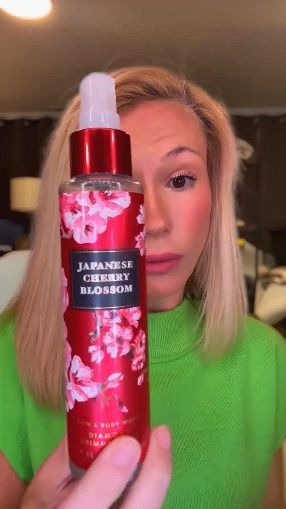 Shimmering and sparkling skin ✨ 
This smells good and makes your skin shine!  Right now they have a mix and match deal buy 3 get one free!!  @bathandbodyworks #bathandbodyworks 

#LTKSaleAlert #LTKBeauty #LTKPetite