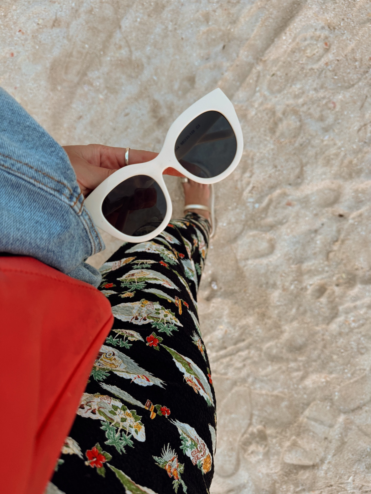 Another pair of Amazon sunnies I am loving! 