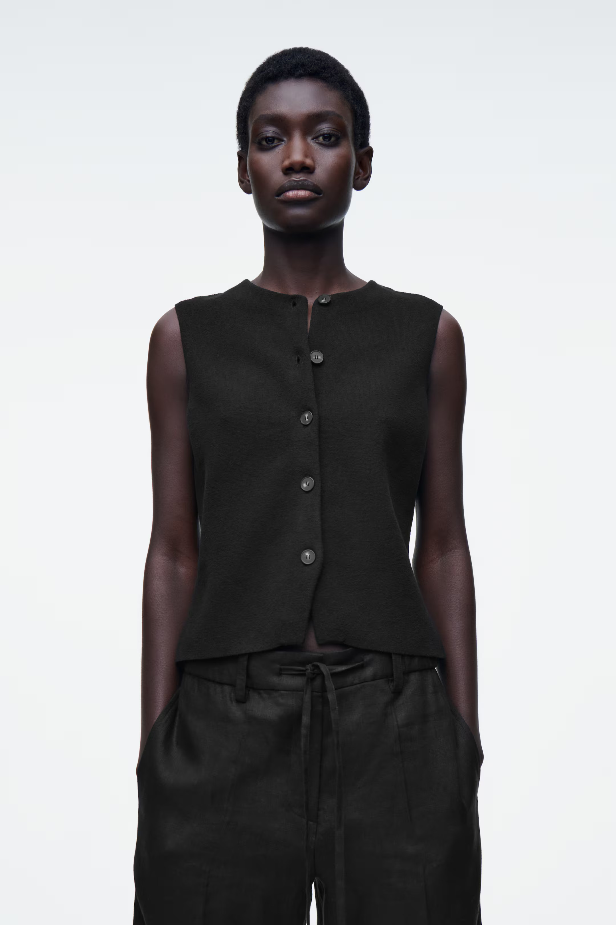 KNITTED COTTON WAISTCOAT - BLACK - Ladies | H&M GB | H&M (UK, MY, IN, SG, PH, TW, HK)