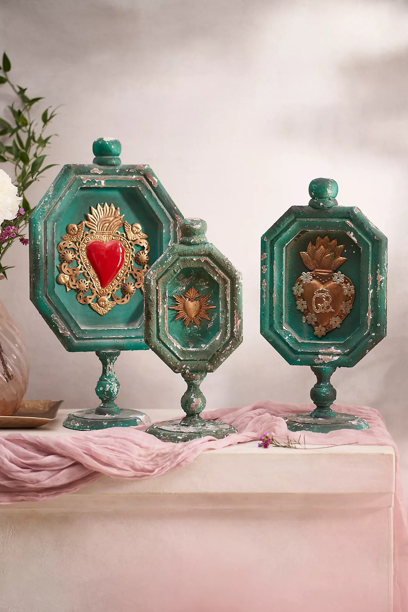 Distressed Framed Heart Stand, Green | Anthropologie (US)
